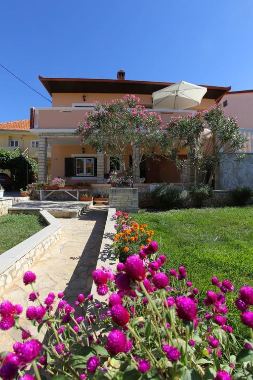 Apartment And Rooms Toka Zadar Chambre photo