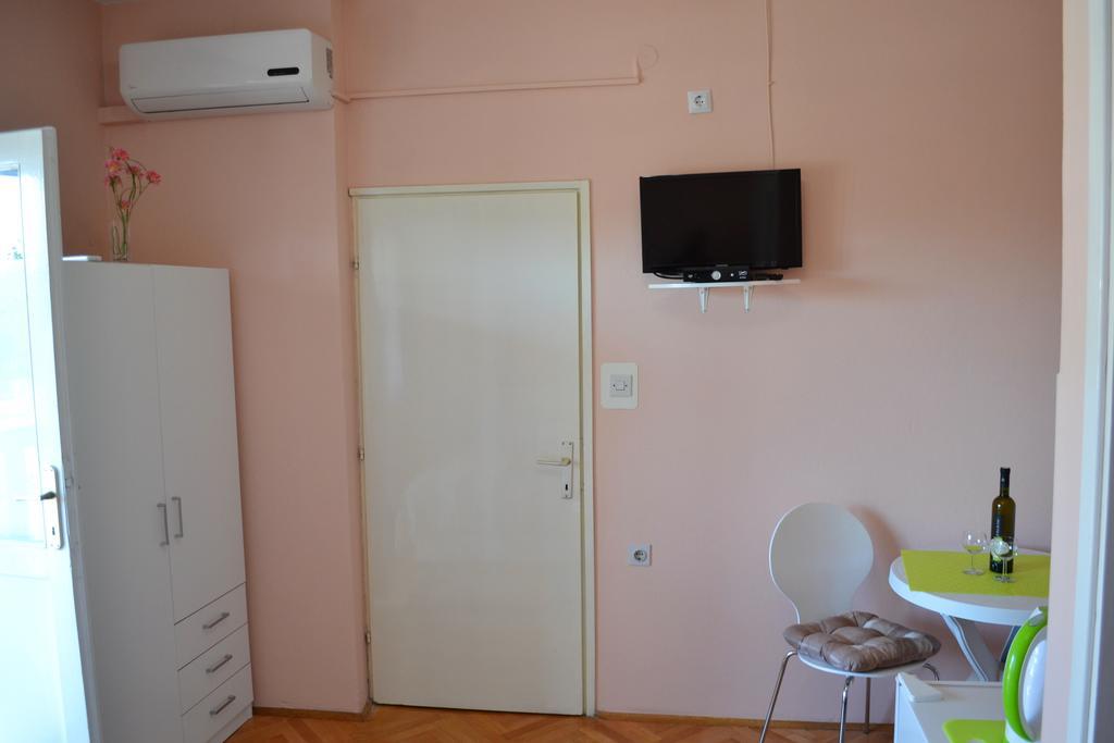 Apartment And Rooms Toka Zadar Chambre photo