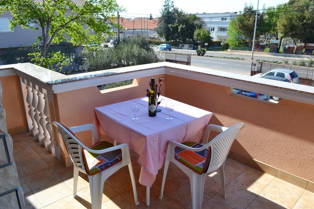 Apartment And Rooms Toka Zadar Chambre photo