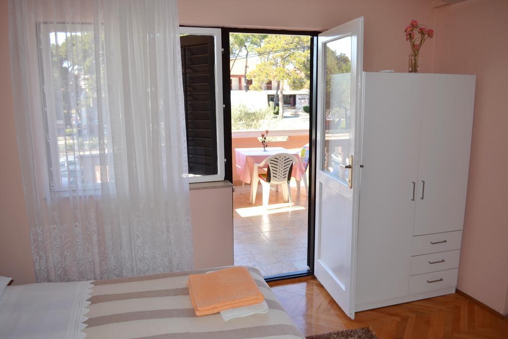 Apartment And Rooms Toka Zadar Chambre photo