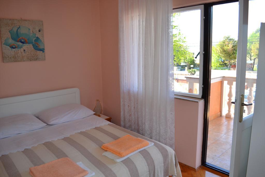 Apartment And Rooms Toka Zadar Chambre photo